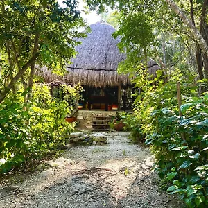Glamping Bunga Lotus Camping